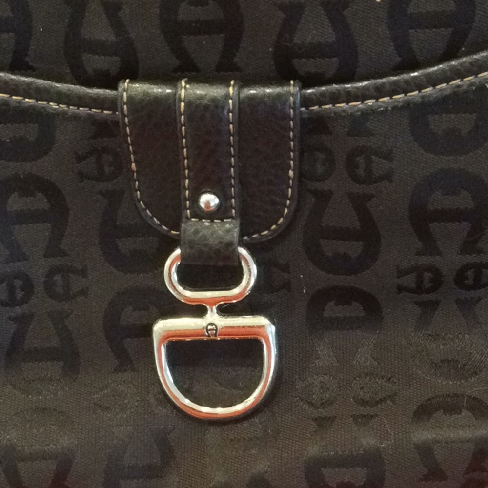 Ettinne Aigner purse - Picture 2 of 5
